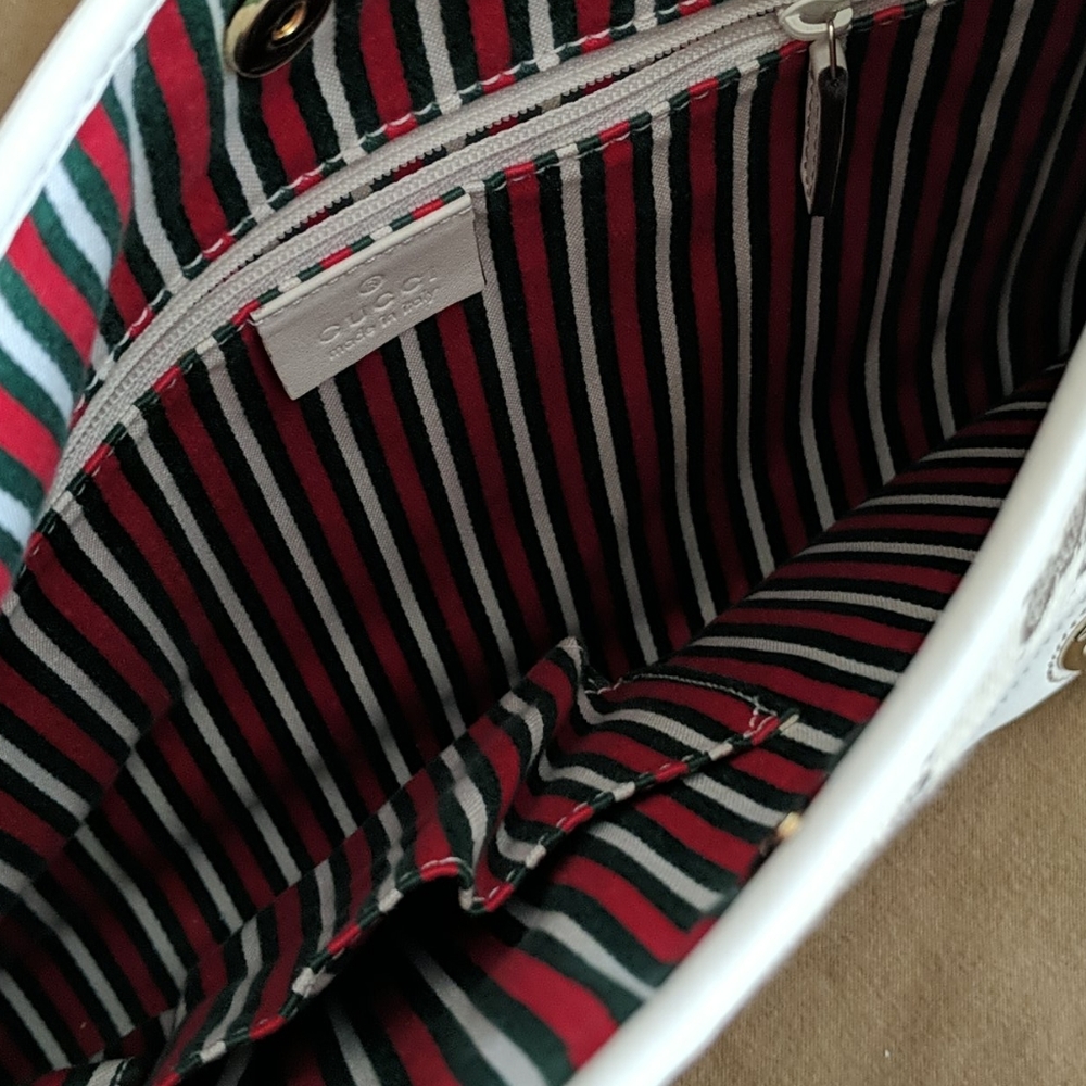 ✨ Authentic Gucci ✨ - Picture 4 of 16